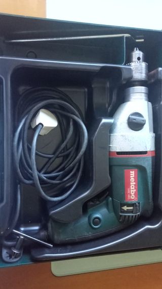 Taladro percutor Metabo SBE 660