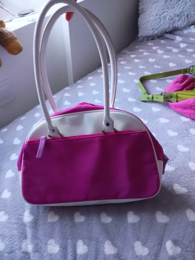 Bolso juvenil rosa y blanco