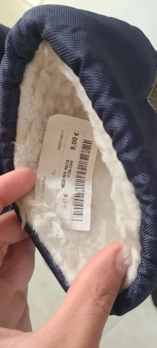 Botas de nieve azules y grises