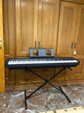 Piano Digital Yamaha P-45 Bundle