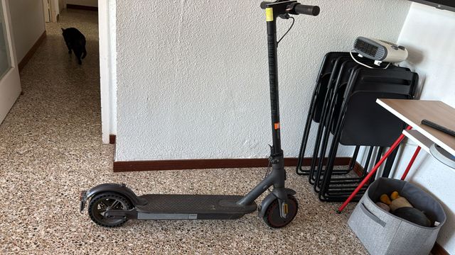 Xiaomi Mi Scooter Pro 2 Ruedas Macizas