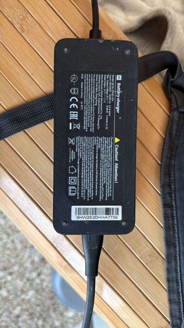 Xiaomi Mi Scooter Pro 2 Ruedas Macizas