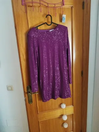 Vestido lentejuelas morado manga larga