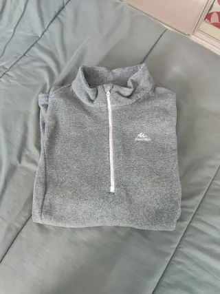 Polar Quechua gris suave