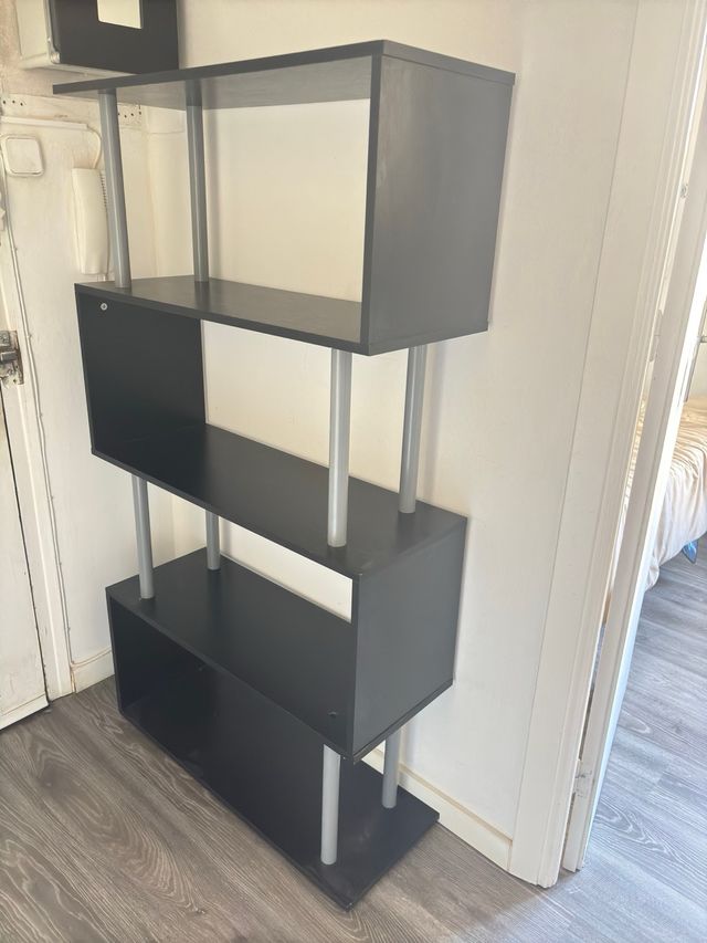 Estantería Negra Diseño