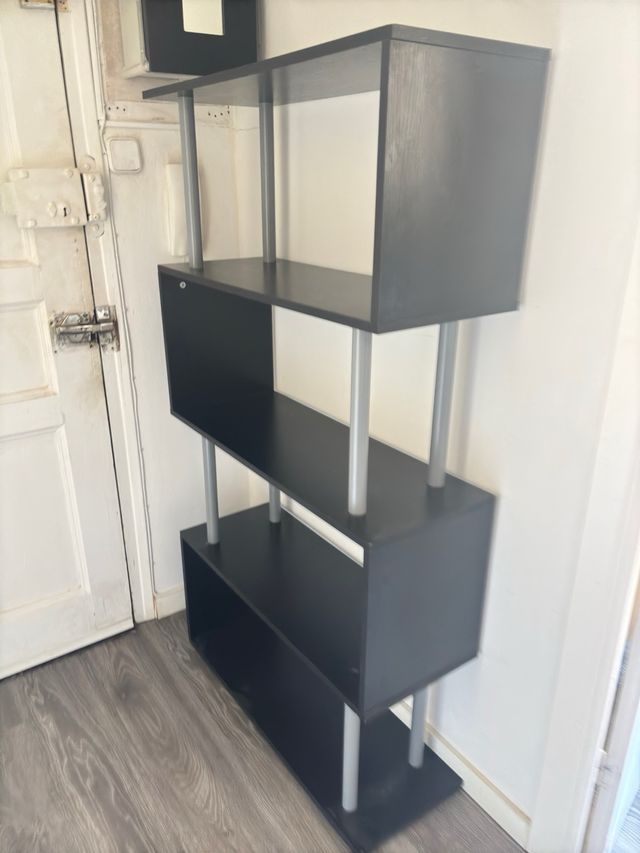 Estantería Negra Diseño