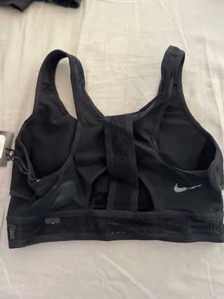 Sujetador deportivo NIKE negro