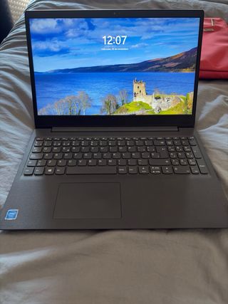 Lenovo IdeaPad 3 Portátil 15.6 FullHD