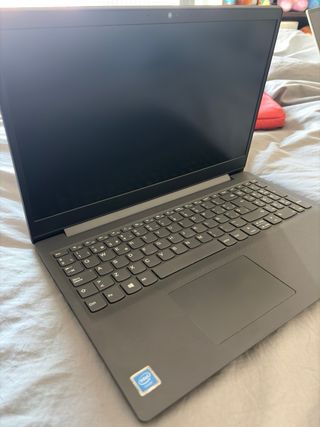 Lenovo IdeaPad 3 Portátil 15.6 FullHD