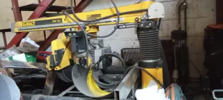 Sierra DeWALT DW721 corte madera/metales