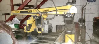 Sierra DeWALT DW721 corte madera/metales