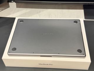 MacBook Pro 16 M1 Pro 16GB RAM 512GB SSD