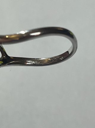 Anello in oro bianco 18 kt con vere perle naturali