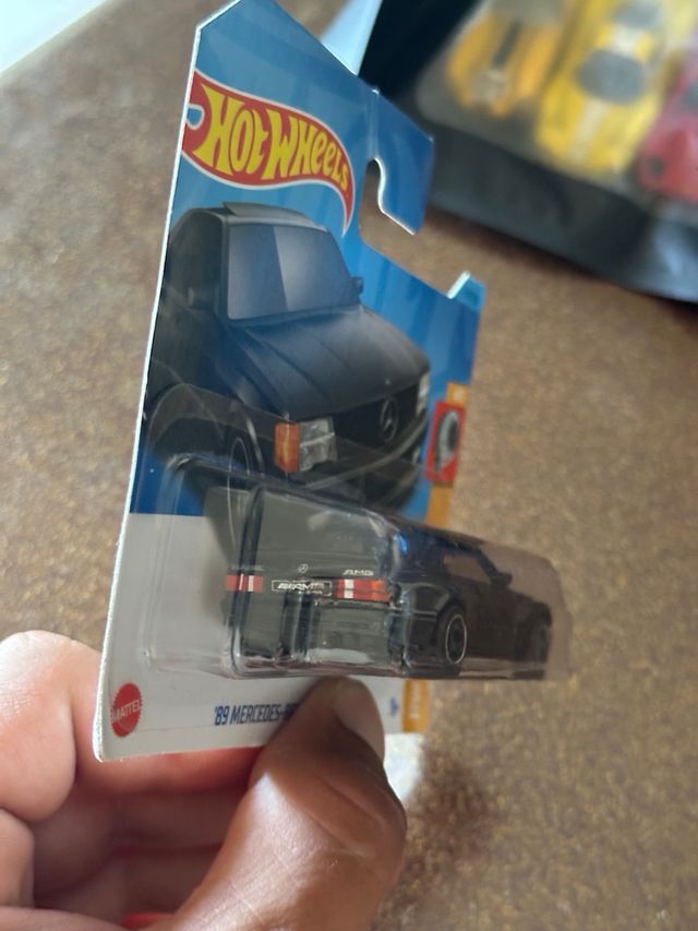 Hot Wheels '89 Mercedes-Benz 560 SEC AMG