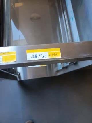 Mesa nueva acero inoxidable con4 estantes