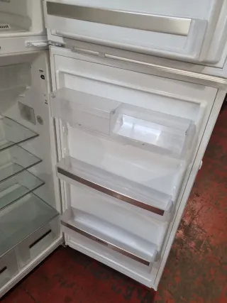 Frigorífico Siemens 185x70cm