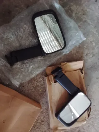 2 rebaja:Retrovisores Ford Transit ,la pareja 8€