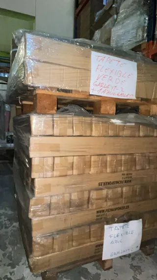 Stock maletines tapetes mesas barajas poker