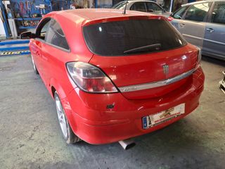 (Ref 15654) Desguace OPEL ASTRA H GTC 1.7 CDTI