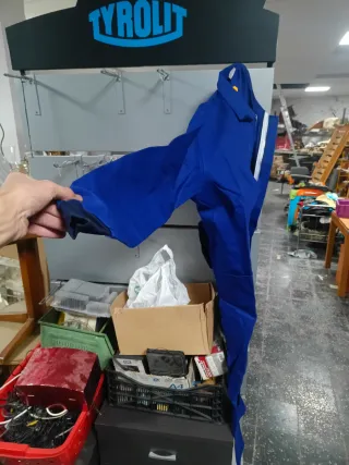 Monos azules unisex mas colores 5€