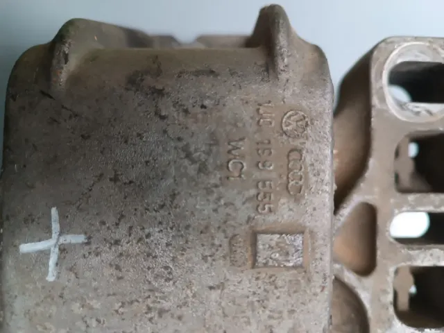 Soporte motor lado caja cambio