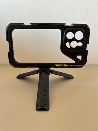 Jaula Multifuncional Freewell iPhone 15 Pro MAX