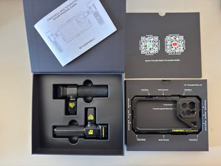 Jaula Multifuncional Freewell iPhone 15 Pro MAX