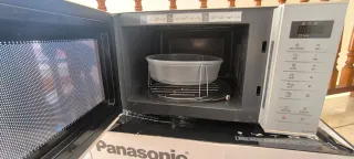 Microondas Panasonic NN-K35HWM Blanco