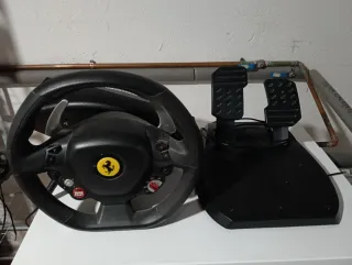 Volante Thrustmaster Ferrari 458 RW