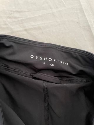 Shorts Oysho running morado y negro