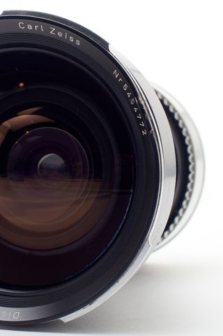 Objetivo Hasselblad Distagon 40/4