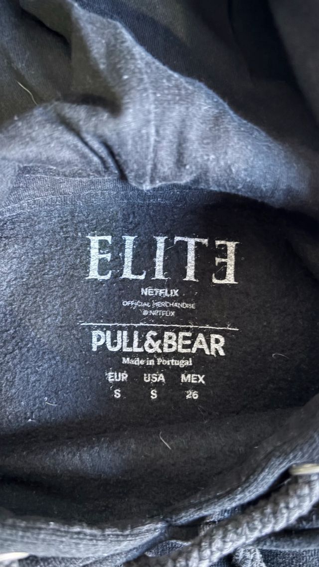 Sudadera Pull&Bear Negra y Rosa Talla S