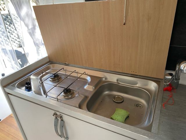 Ford Transit 2.4 TDCI Camper – Tu libertad sobre r