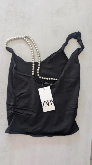 Top negro tirantes punto bolas