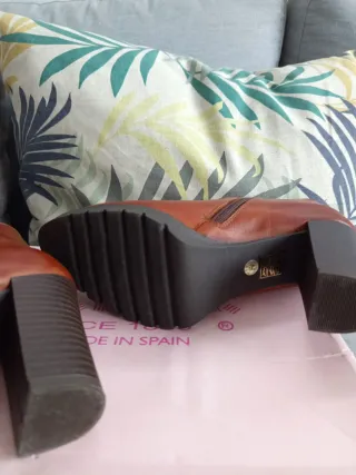 Botines piel 35 B.D.A plataforma