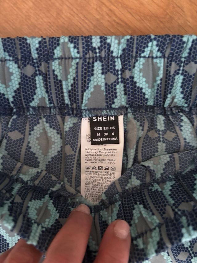 Pantalón ancho estampado rombos