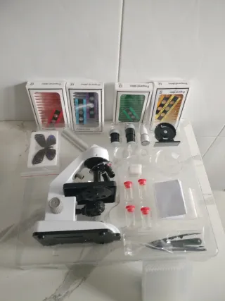 Microscopio con 50 experimentos