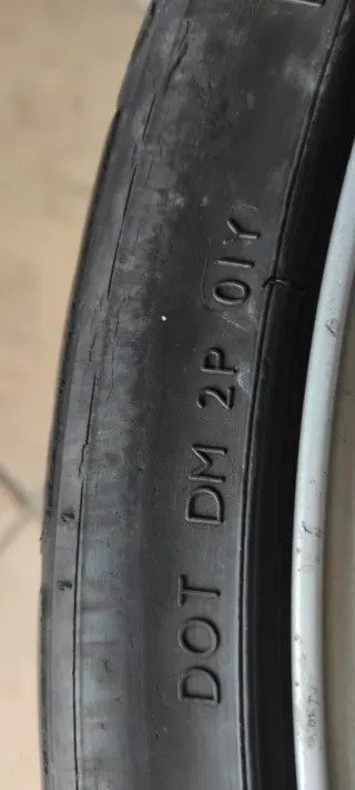 Llantas con neumáticos