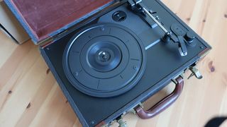 Tocadiscos Portátil Salvador Bachiller Maletín