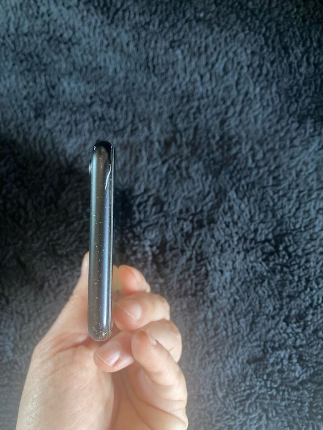 iPhone SE 2020 em ótimo estado