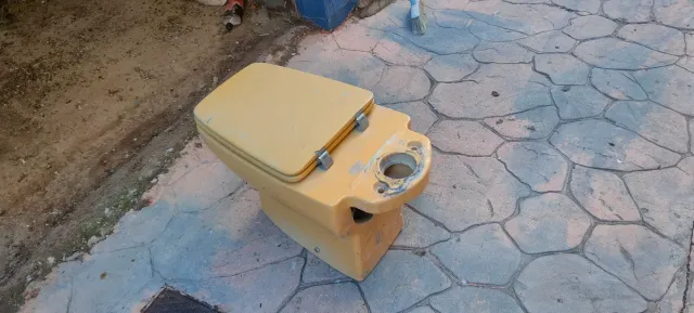 Sanitarios vintage Roca amarillos