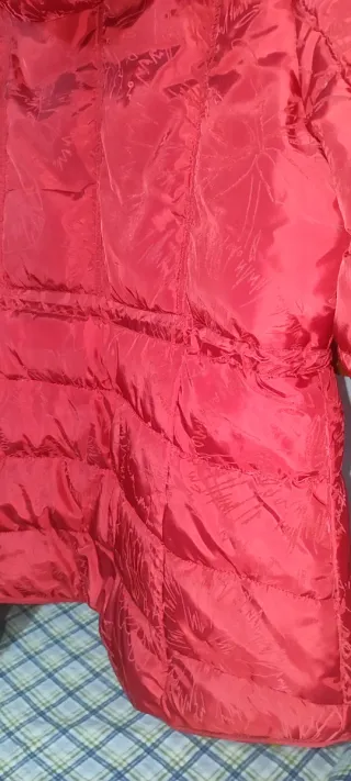 Chaqueta acolchada roja mujer