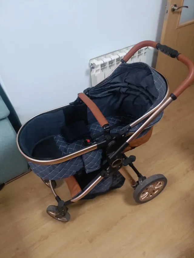 Cuna de paseo con capazo