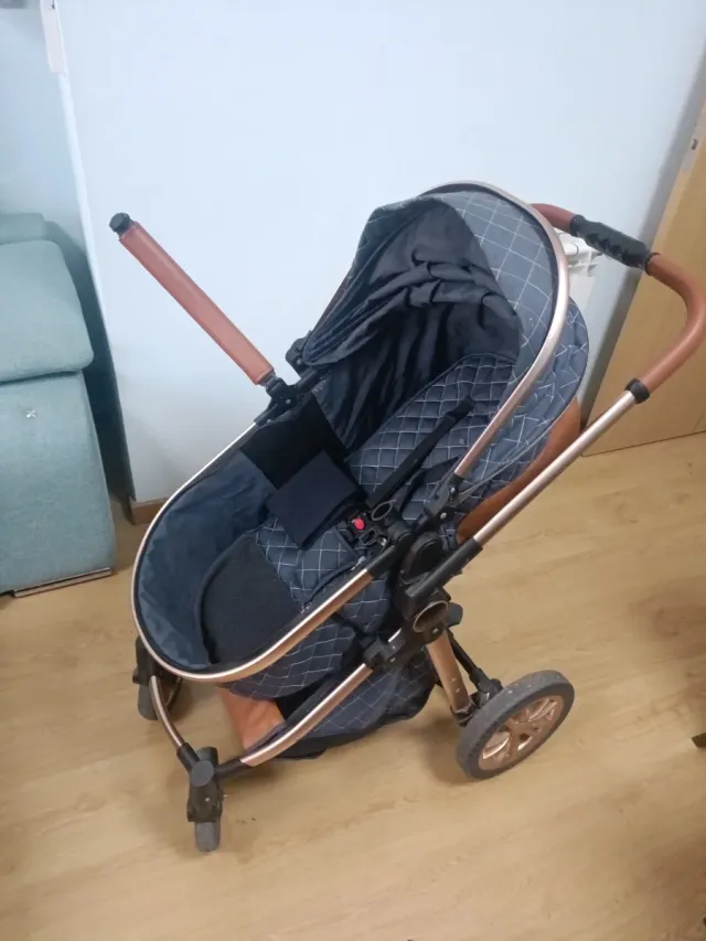 Cuna de paseo con capazo