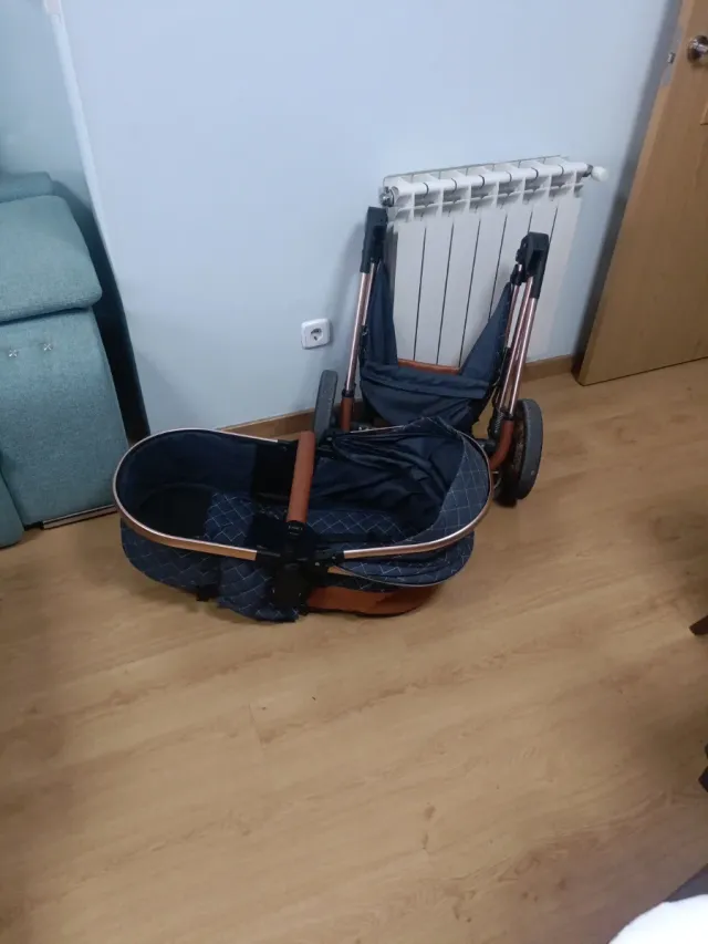 Cuna de paseo con capazo