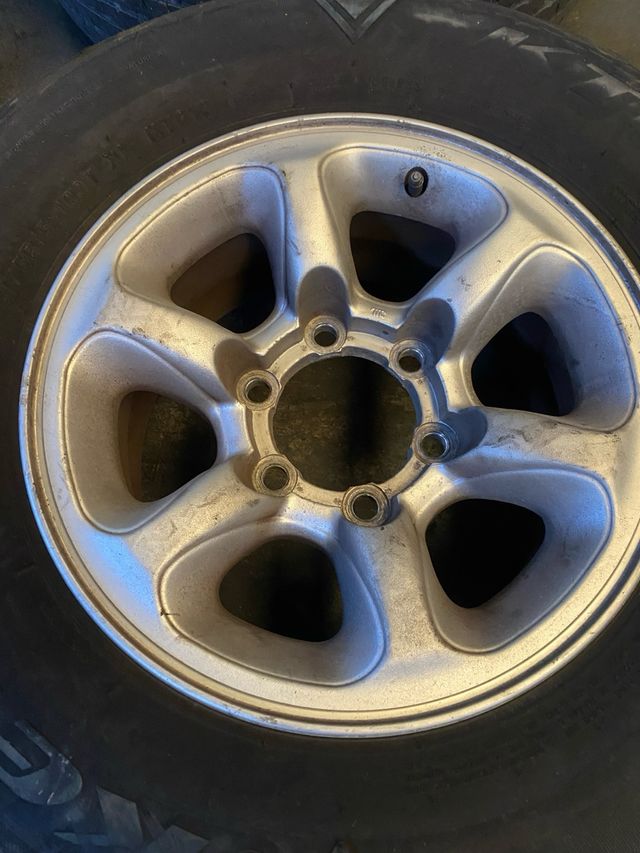 Llantas y Neumáticos Mitsubishi Montero V20 Origin