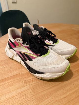 Zapatillas Reebok Rosa y Blanco