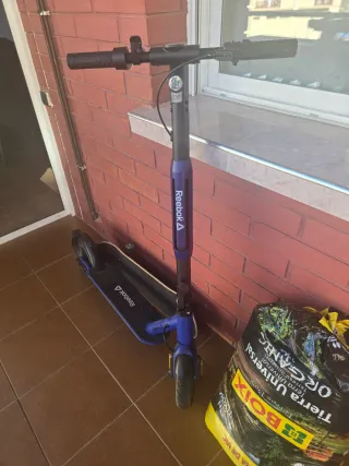 Patinete Eléctrico Reebok Azul