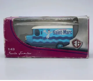 LOTE 10 COCHES ESCALA 1:43 SOLIDO CORGI MAJORETTE