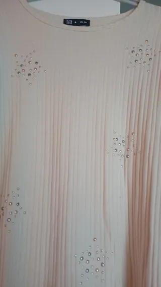 Camiseta de punto canalé con pedrería